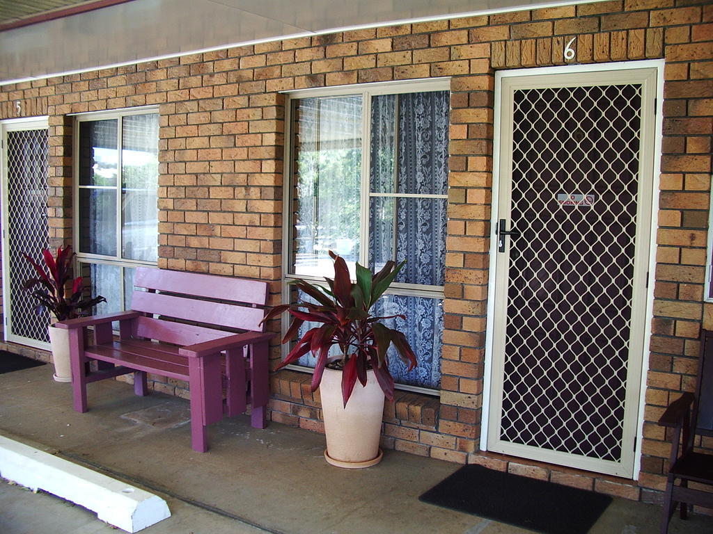 Park House Motor Inn Oakey Exterior photo