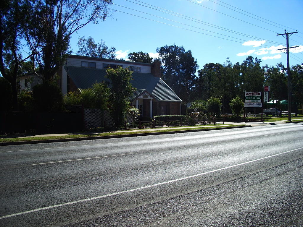 Park House Motor Inn Oakey Exterior photo