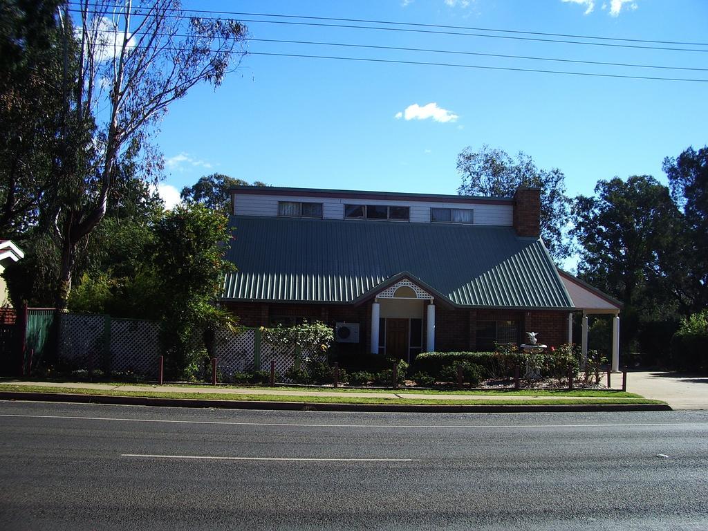 Park House Motor Inn Oakey Exterior photo