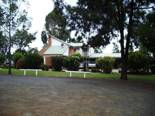 Park House Motor Inn Oakey Exterior photo